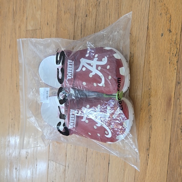 NIP Crocs University of Alabama Clogs Men's Size 10 - Picture 8 of 10